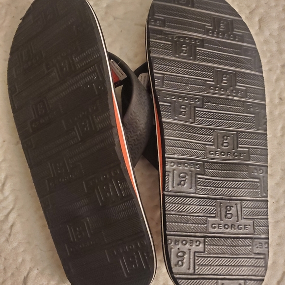 Floral print flip flops - Picture 2 of 2